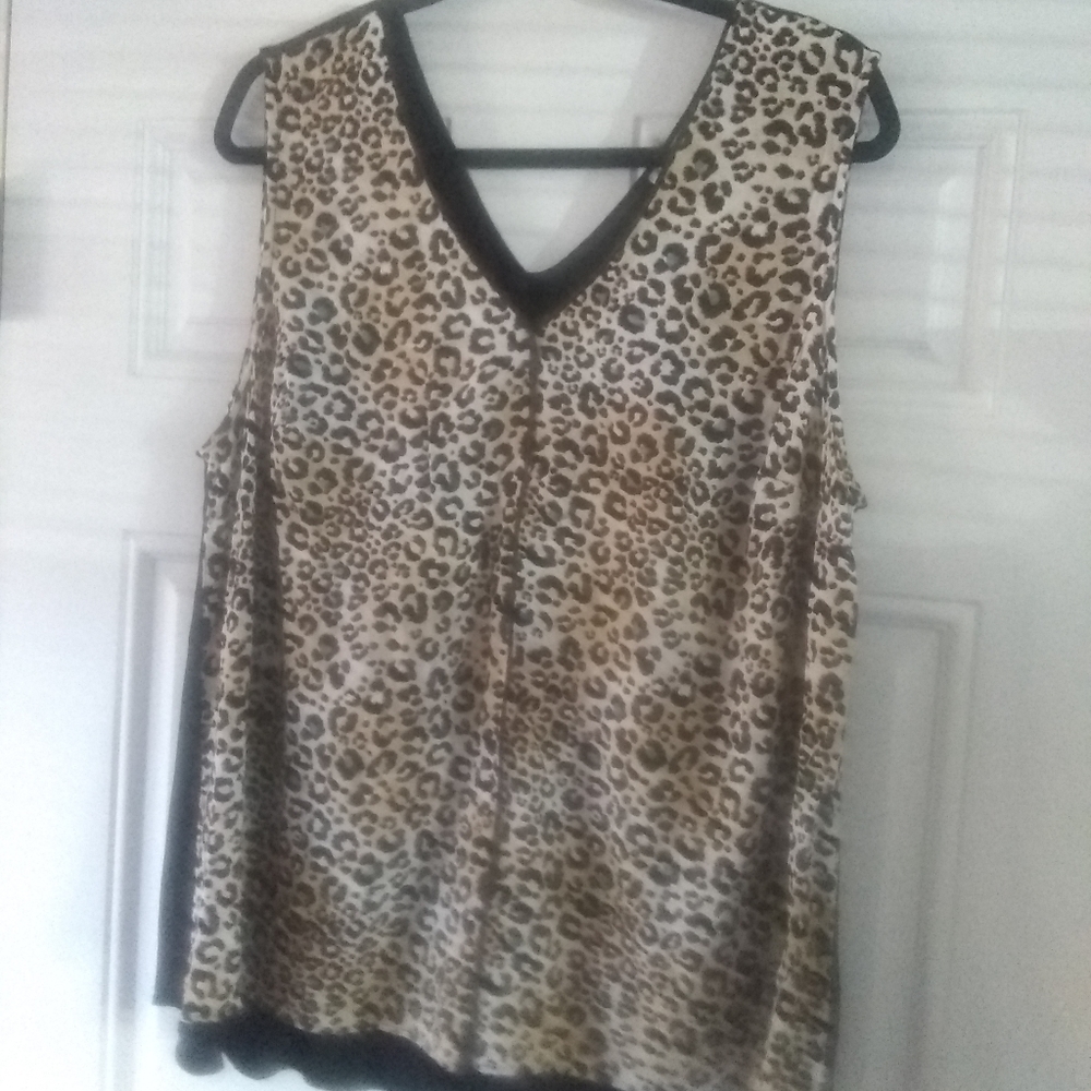 DR2 Sleeveless Women Front Leopard Top Sz 1X